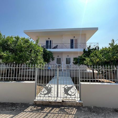 Koulouras Holiday Apartments Nikolaíika Esterno foto