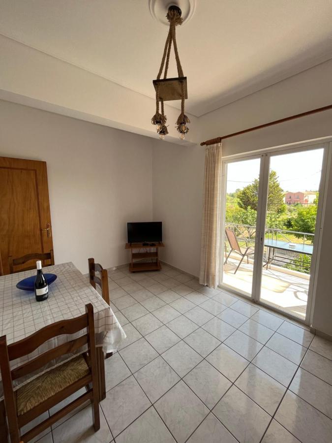 Koulouras Holiday Apartments Nikolaíika Esterno foto